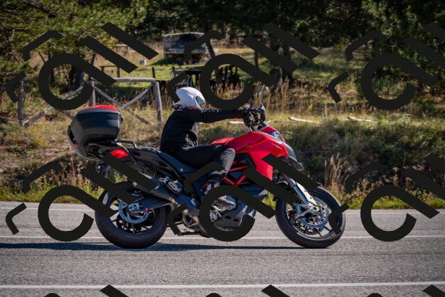 20251011111921-_5006494_am_