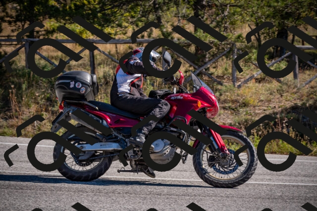 20251011111925-_5006497_am_