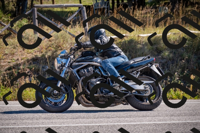 20251011112101-_5006523_am_