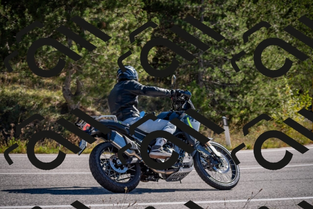 20251011112136-_5006532_am_