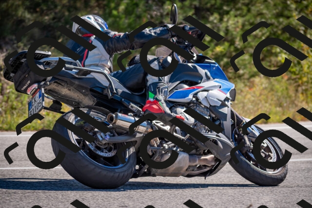 20251011112224-_5006545_am_