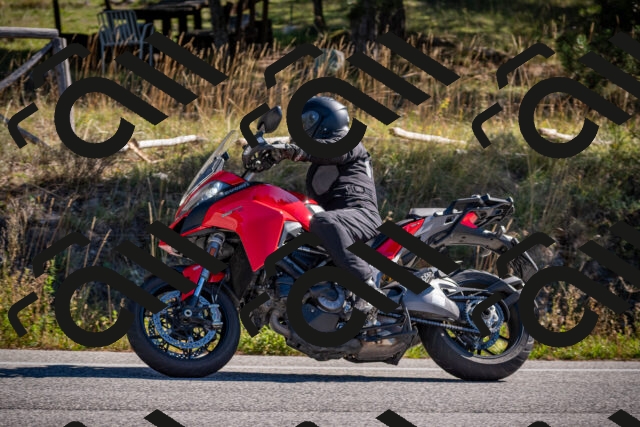 20251011112530-_5006574_am_