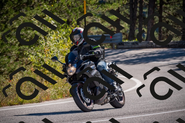 20251011112535-_5006577_am_