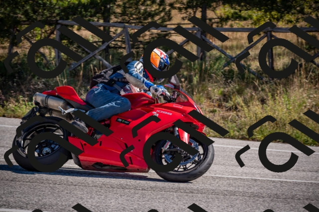 20251011112629-_5006584_am_