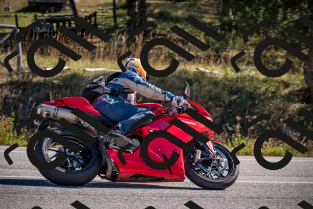 20251011112630-_5006585_am_