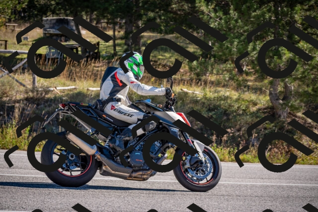 20251011112824-_5006592_am_