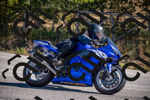 20251011112920-_5006595_am_