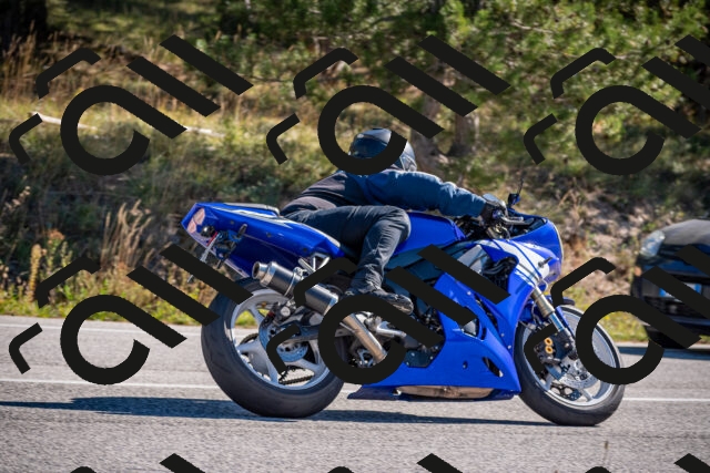 20251011112920-_5006597_am_