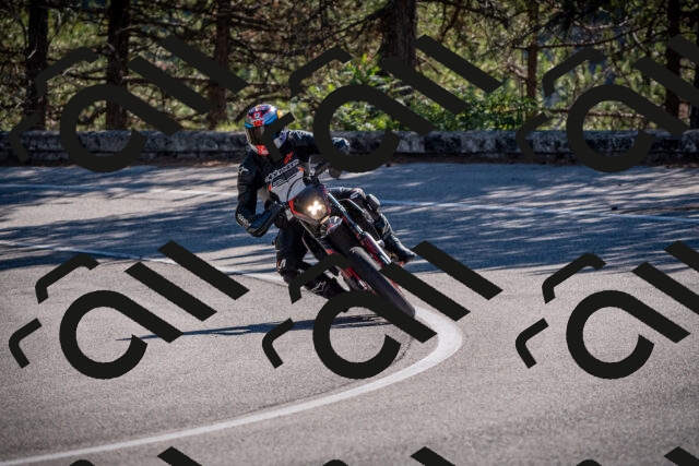 20251011113102-_5006633_am_