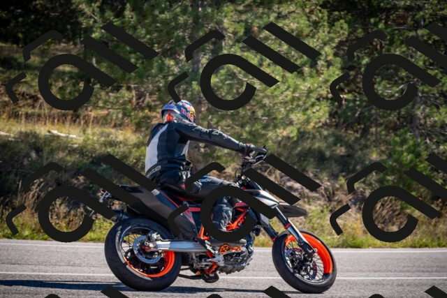 20251011113849-_5006664_am_