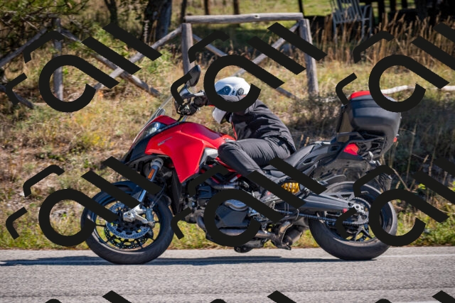 20251011113854-_5006667_am_