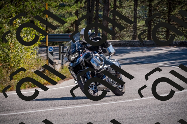 20251011114036-_5006679_am_