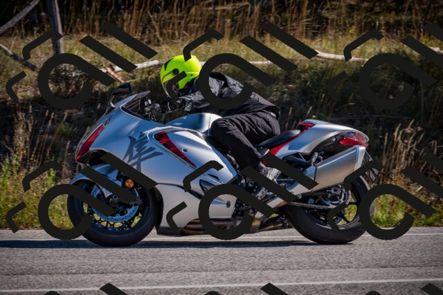 20251011114046-_5006684_am_