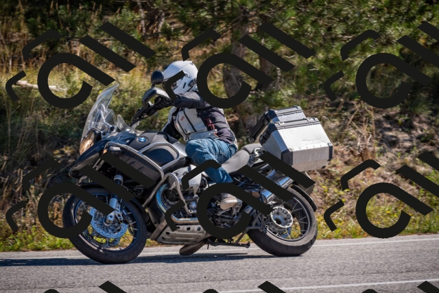 20251011114320-_5006701_am_