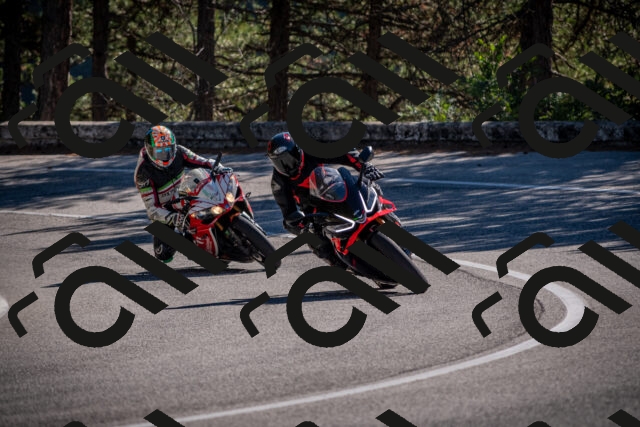 20251011114605-_5006720_am_