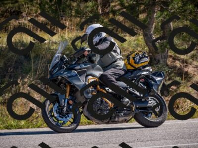 20251011120216-_5006848_am_