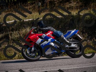 20251011121009-_5006943_am_