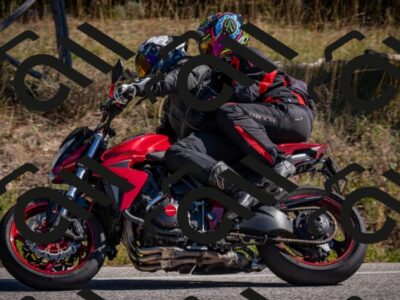 20251011123033-_5007156_am_