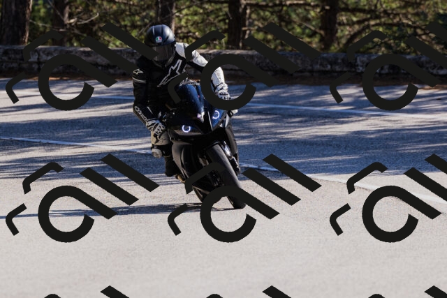 202510111310-_04A2246_c3