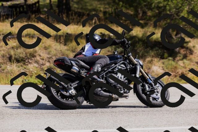 202510111324-_04A2351_c3