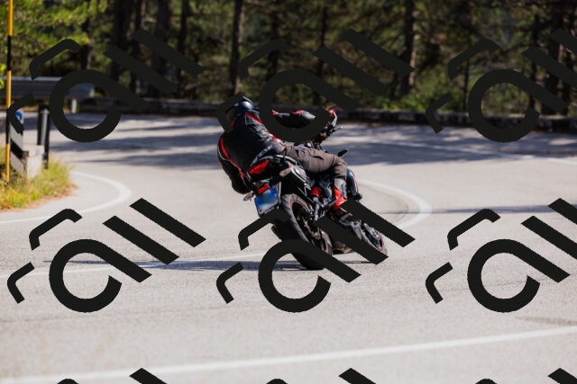 202510111324-_04A2360_c3