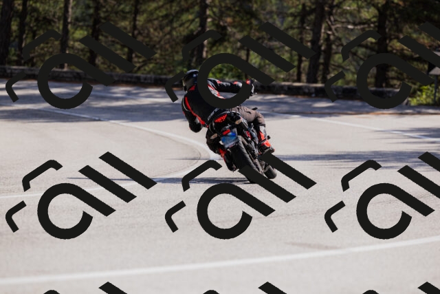 202510111324-_04A2361_c3