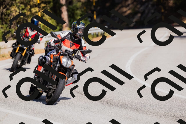 202510111327-_04A2368_c3