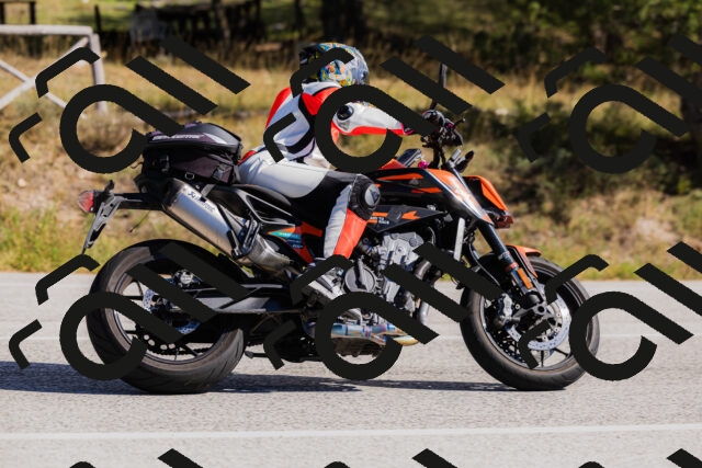 202510111328-_04A2371_c3