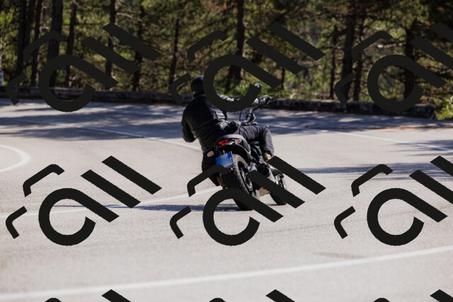 202510111329-_04A2376_c3