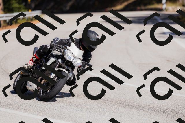 202510111331-_04A2396_c3