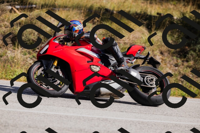 202510111340-_04A2454_c3