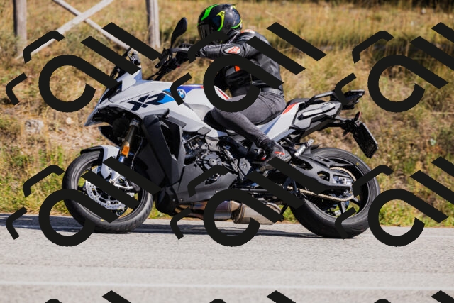 202510111342-_04A2460_c3