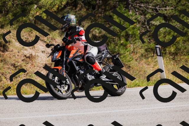 202510111344-_04A2471_c3