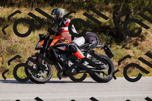 202510111344-_04A2472_c3