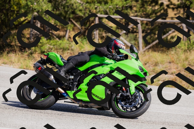 202510111344-_04A2493_c3