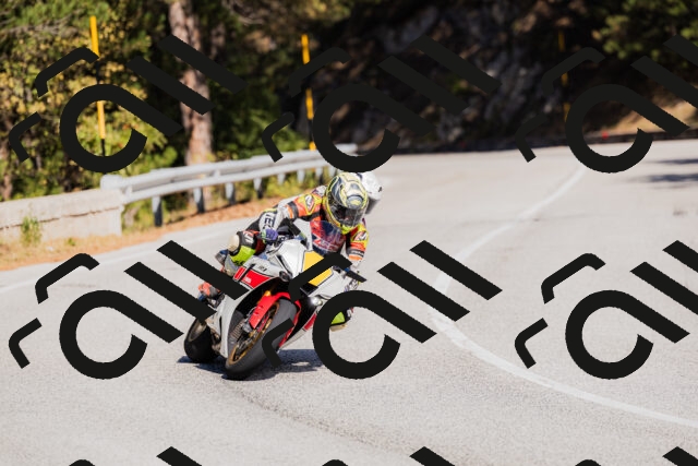 202510111347-_04A2520_c3