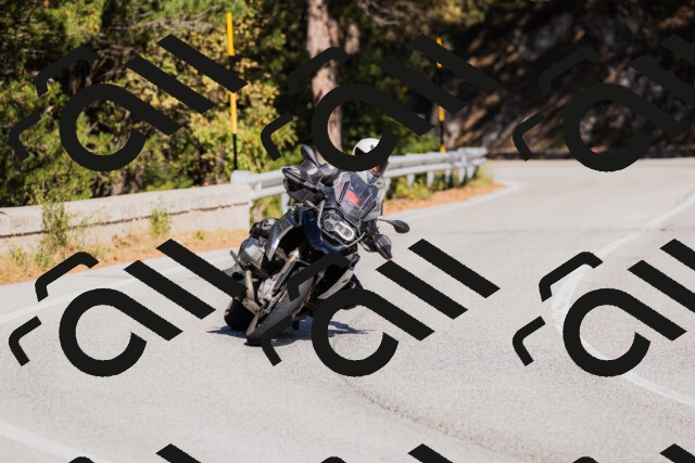 202510111355-_04A2545_c3