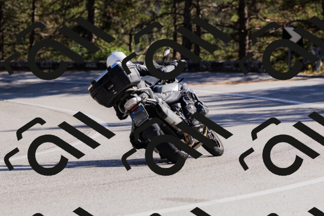 202510111355-_04A2547_c3