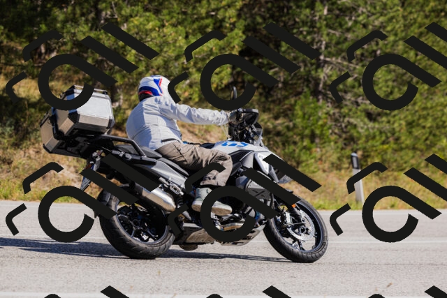 202510111355-_04A2550_c3