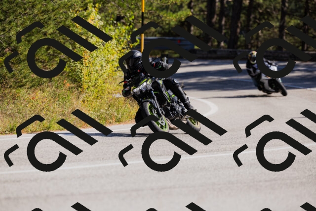 202510111357-_04A2563_c3