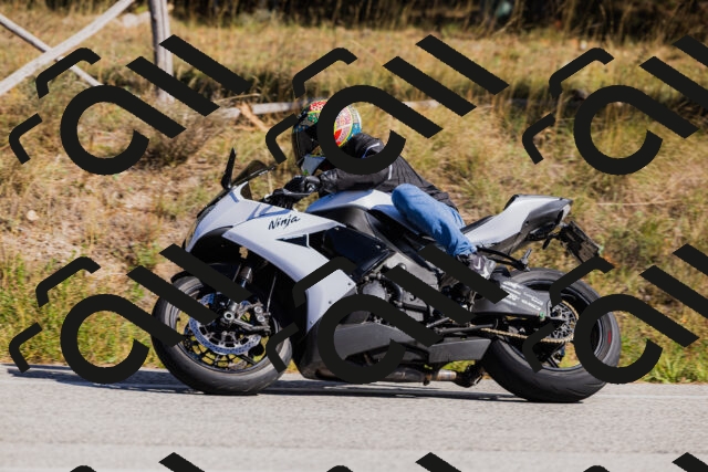 202510111357-_04A2566_c3