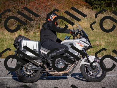 20251012102127-_5008253_am_