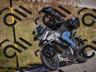 20251012104003-_5008341_am_