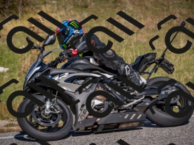 20251012110330-_5008575_am_