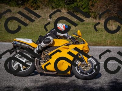 20251012110347-_5008585_am_