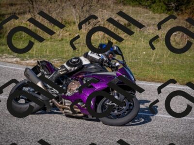 20251012110354-_5008589_am_