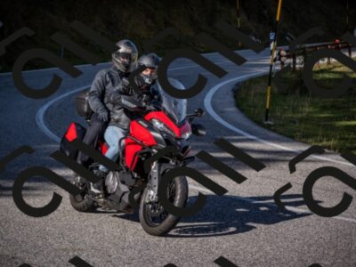 20251012110719-_5008619_am_