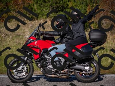 20251012110817-_5008630_am_