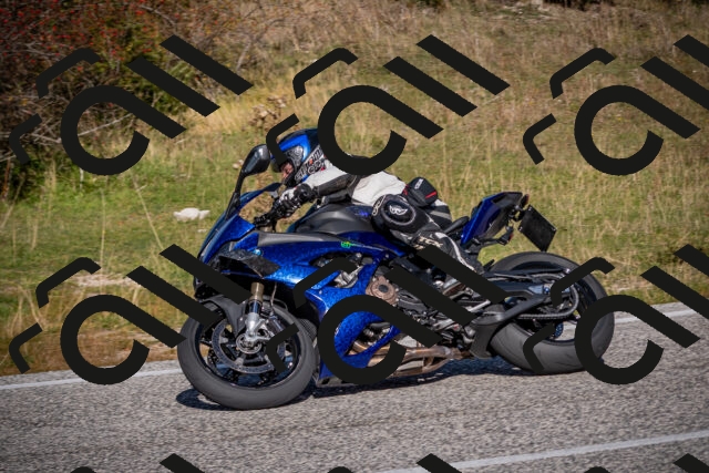 20251012110819-_5008634_am_