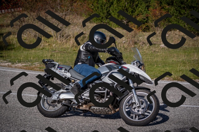 20251012110855-_5008638_am_